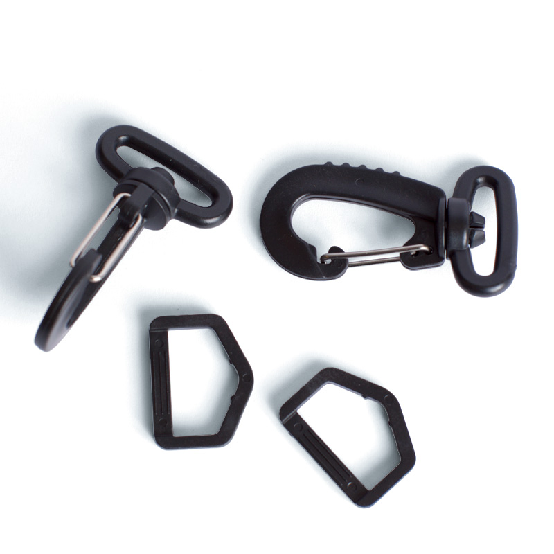 Karabinerhaken mit D-Ringen