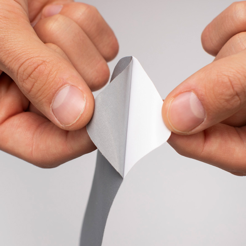 Selbstklebende Reflektorbänder