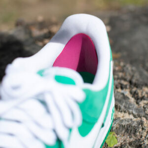 Hinterkappe von Schuhen flicken - Selbstklebende Flicken