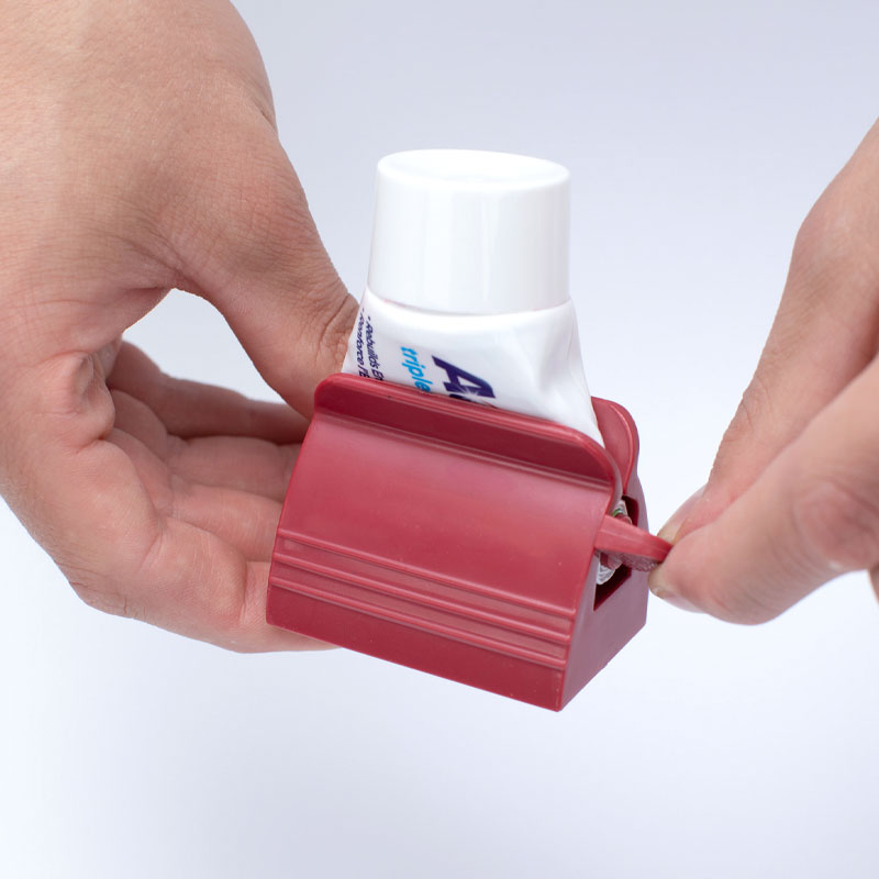 Tubenhalter mit Quetscher